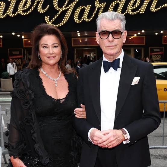 Pierce Brosnan: So denkt er über die 45-Kilo-Abnahme seiner Frau | GALA.de