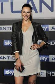 8 spiele probezeit für hannes. 16 Esther Ideen Bikerjacke Madchen Fotografie Super Frau