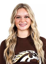 Paige Smith's Instagram, Twitter & Facebook