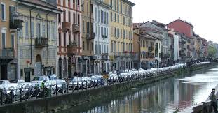 Το μιλάνο βρίσκεται στο βόρειο κομμάτι της ιταλίας και αποτελεί τη δεύτερη μεγαλύτερη πόλη της. Ta Kanalia Toy Milanoy Navigli Toptraveller Gr
