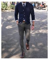 5 Business Casual Outfits For Working Men Mens Business Casual Vest Mensbusinesscasua In 2020 Mens Business Casual Outfits Mens Casual Outfits Business Casual Men