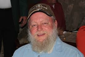 Kent Cantrell's Instagram, Twitter & Facebook