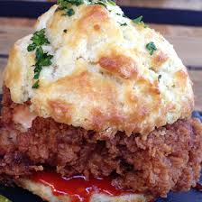 Įmonės buttermilk kitchen veiklos vieta: Buttermilk Kitchen Chicken Biscuit Stand June 5th