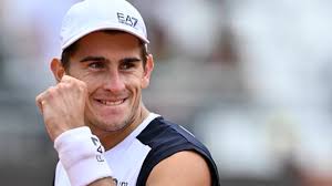 Arnaldi revives against a De Minaur in low spirits