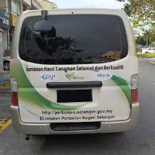 Menara hasil, persiaran rimba permai , cyber 8. Van Wrap Artgergasi