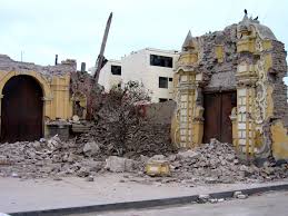 Aqui les dejamos nuestras redes socialeeees. Iglesia Colonial Despues Del Terremoto Del 15 08 2007 Mapio Net