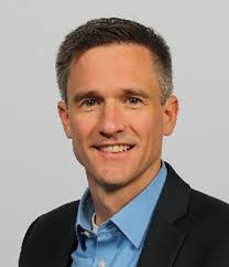 Daniel Chojnowski's Instagram, Twitter & Facebook