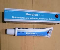Cara mengatasi jerawat yang efektif dan ampuh salah satunya dapat dengan menggunakan salep jerawat yang tepat. Berapa Harga Salep Bevalex Cek Harga Termurah Sekarang Agustus 2021 Daftar Biaya Tarif