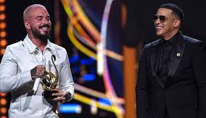 Uno de ellos es j balvin, quien, sin pelos en la lengua, ha j balvin y su novia terminaron, confirmó la modelo argentina. Icono Mundial J Balvin Galardonado Y Con Nueva Novia Progreso Hispano News