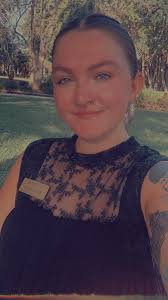 Who doesn't fancy the utterly enchanting Kaitlan Collins? Have a major  feeling the charming beauty would be amazing company as dinner date or  drinking buddy