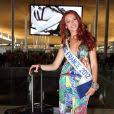 Après mickaël vendetta, hélène séguara ou encore évelyne leclercq cette année, c'est delphine wespiser, alias miss france 2012. Delphine Wespiser Danse Du Ventre Ultra Sexy Pour Un Diner Presque Parfait Purepeople