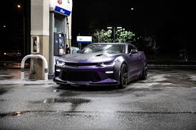 There's the usual array of logos and badges, of course, but what truly sets this camaro apart from the crowd is its adrenaline red interior. 2017 Camaro 2 Ss Wrapped Kpmf Purple Black Iridescent Album On Imgur