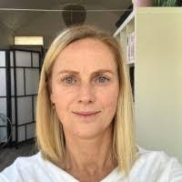 Erika Roos's Instagram, Twitter & Facebook