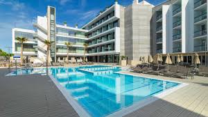 Which room amenities are available at casa del mar beach resort? H10 Casa Del Mar Mallorca Holidaycheck