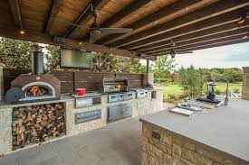 Pool Entertainment Area With Gourmet Kitchen And Pizza Oven Diy Outdoor Kitchen Patio Kitchen Modern Outdoor Kitchen