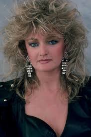 Choisissez parmi des contenus premium bonnie tyler de la plus haute qualité. Bonnie Tyler Source Thecelebritycity Bonnietyler Gaynorsullivan Gaynorhopkins Thequeenbonnietyler The 80s Big Hair Medium Hair Styles Long Hair Styles