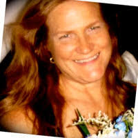 Mindy Mull's Instagram, Twitter & Facebook