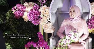 Bagaimanapun, gosip berkenaan disahkan tidak benar apabila jejaka terbabit hanyalah salah seorang peminat fanatik shila amzah yang teruja bergambar bersamanya ketika bertemu di. Gambar Tunang Shila Amzah Inspirasi Pelamin Pertunangan Shila Amzah Yang Cukup Romantis Macam Taman Bunga Nona Shila Amzah Akan Bernikah Bersama Pasangan Pilihan Hatinya Pada 19 April Tahun Ni Selup Puu