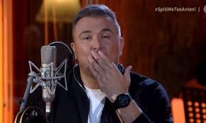 May 30, 2021 · σπιτι με το mega. Menoyme Spiti Me Ton Antwnh Remo To Twitter Phre Fwtia Ki Olh H Ellada Sxoliase To Mega Pics Newsbomb