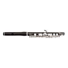 433 piccolo instrument premium high res photos. Yamaha Ypc 62r Piccolo Flute Reform Headjoint Music Store Professional En De