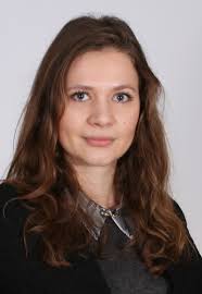 Helen Winter's Instagram, Twitter & Facebook