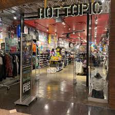 Hot Topic Lincolnwood Town Center Shopping Retail Lincolnwood Illinois 2 185 Photos Facebook Bikenations.com is your first and best source for all of the information you're looking for. hot topic lincolnwood town center