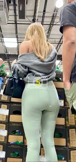 Caught Candid VPL - Nerdy Teen & Full VPL Ass