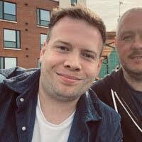 Chris Bremner's Instagram, Twitter & Facebook