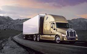 36 Freightliner Background On Wallpapersafari