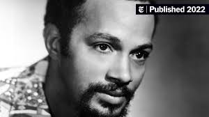 Thom Bell, a Force Behind the Philadelphia Soul Sound, Dies at 79