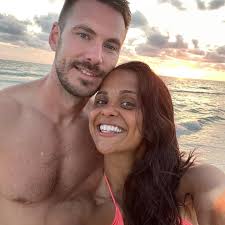 Hi!!! I am looking for a personal trainer, either at a home gym or a  smaller gym. I am severely out of shape and looking to start a fitness  journey. Thanks!