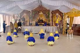 Kesultanan melayu is a nation led by emperor prof nakigitsune on the continent of asia. Bagi Tebu Sebagai Goodies Majlis Melayu Klasik Ini Jadi Perhatian