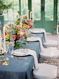 La Tavola Fine Linen Rental Tuscany Wedgwood With Tuscany Ocean Napkins Photography Tara B Garden Wedding Decorations Wedding Inspo Rose Gold Wedding Bands