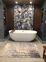 Mosaic glass tiles can be used to cover an entire wall, shower surround, floor, or as an accent in your space! 75 Beautiful Contemporary Glass Tile Bathroom Pictures Ideas August 2021 Houzz