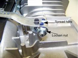 I have a 10hp tecumseh snow king snow blower engine that surges. Craftsman Snowblower Governor Adjustment How To Adjust A Briggs Stratton Governor