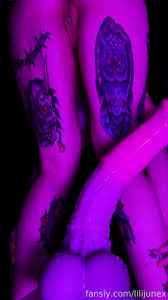 L I L I JuneX - 5 biggest dildos