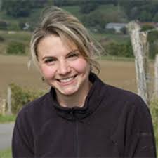 Tout semble aller pour le mieux entre mélodye et jacky. Nathalie L Amour Est Dans Le Pre 12 Biographie News Photos Et Videos Tele Loisirs