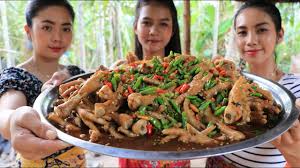 How To Cooking Spicy Chicken Feet Soup Recipe Youtube Chicken Foot Soup Recipe Spicy Chicken Cooking