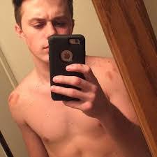 Shawn Stutz's Instagram, Twitter & Facebook