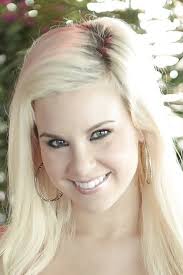 Whitney Taylor's Instagram, Twitter & Facebook