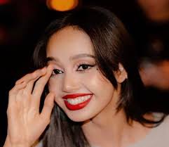 Prospek Lisa meninggalkan BlackPink dan dilarang siaran di Tiongkok