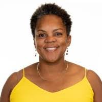 Karen Dillard's Instagram, Twitter & Facebook