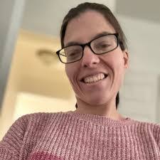 Alishia Bragg's Instagram, Twitter & Facebook