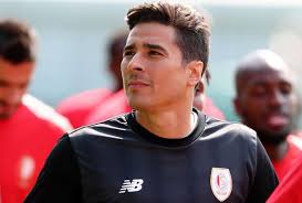 Lived in riverside ca, vallejo ca, novato ca, petaluma ca. Los Memes Golean A Memo Ochoa Por Su Nuevo Corte De Cabello