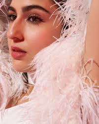 Sara Ali Khan Classic Look in Manish Malhotra Creation