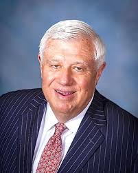 McGee entering Texas bankers hall of fame