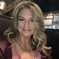 Amanda Shotwell's Instagram, Twitter & Facebook