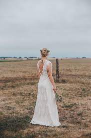 Check spelling or type a new query. Real Bride Franzi Feiert Eine Nachhaltige Scheunenhochzeit Im Brautkleid