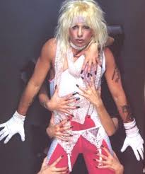 Pin By Iikki On Motley Crue Motley Crue Vince Neil Motley