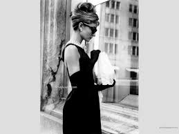 Breakfast At Tiffany S Wallpapers Top Free Breakfast At Tiffany S Backgrounds Wallpaperaccess Fortune hunter holly golightly finds herself captivated by aspiring writer paul varjak, who's moved into her building on a wealthy woman's dime. breakfast at tiffany s wallpapers top